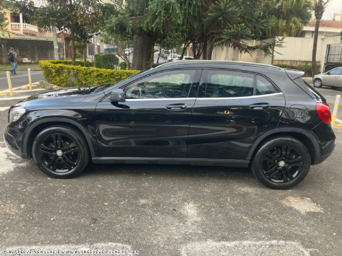 Mercedes-Benz GLA 200 ADVANCE 2014/2015